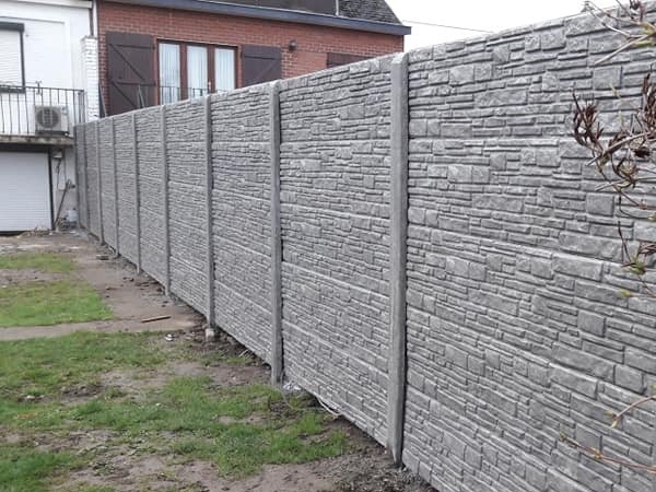 Quels styles de clôtures et barrières choisir pour votre jardin ?
